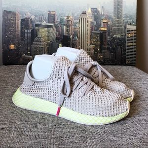 adidas sports shoes at lowest price